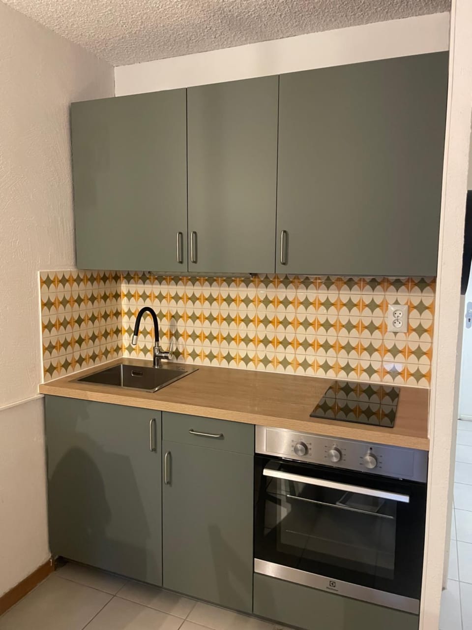 Charmant appartement cosy, terrasse proche des pistes et du centre du village - WIFI gratuit Apartment in Provence-Alpes-Côte d'Azur