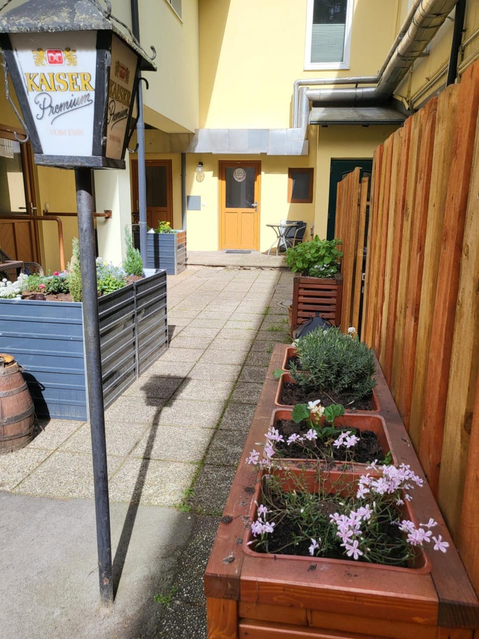 Property building, Facade/entrance