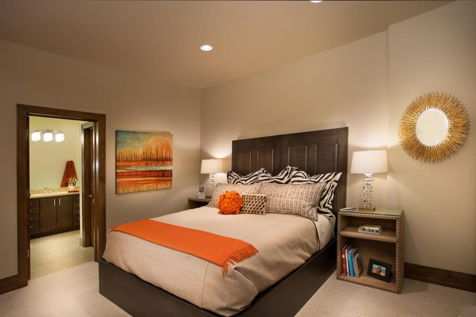 Mountainside by Tahoe Getaways - Luxury Pet-Friendly Northstar Ski-in Ski-Out - Swimming Pool and Gym! House in Sierra Nevada