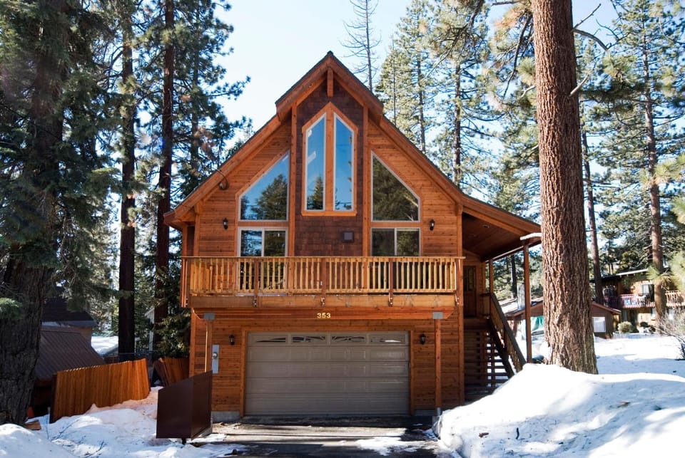 Red Cedar on North Shore - Beautiful 3BR w Gorgeous Furnishings in Tahoe City House in Tahoe City