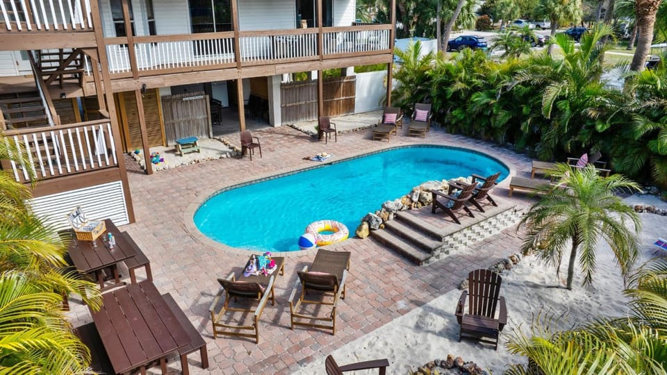 Bikini BeachHouse! Sleeps 16 wHeated PoolFirepit House in Indian Rocks Beach