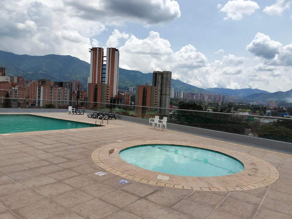 City view, Pool view