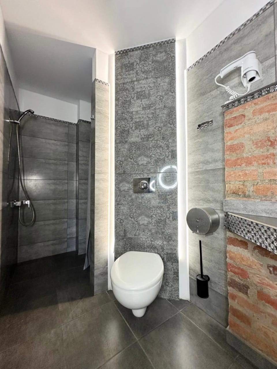 Shower, Toilet, Bathroom