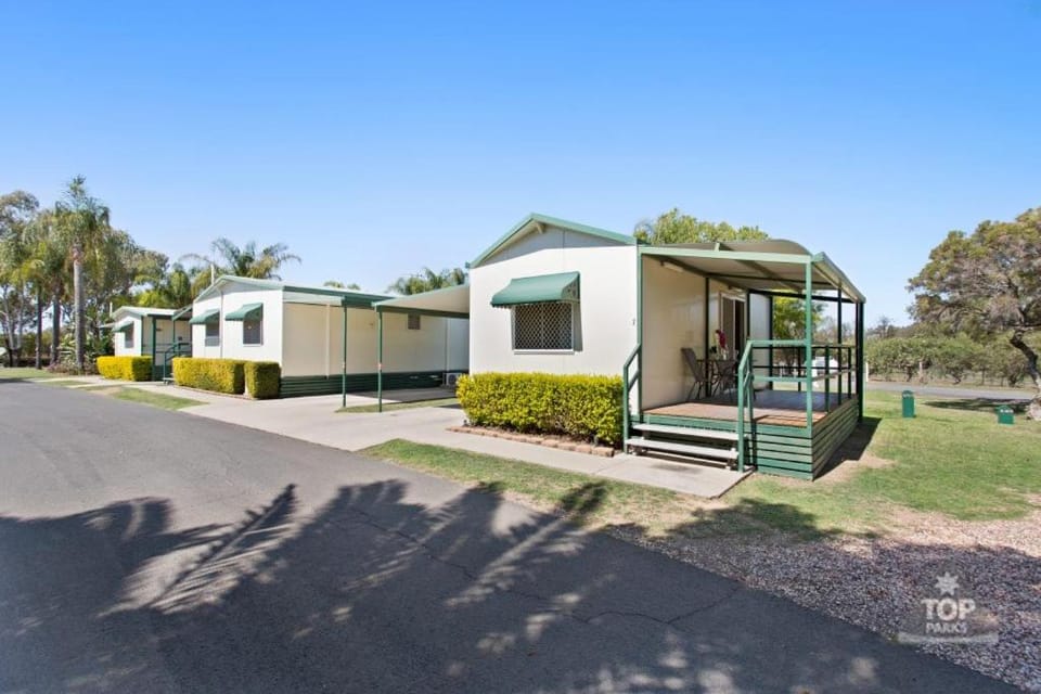 Goondiwindi Holiday Park Campground/ 
RV Resort in Goondiwindi