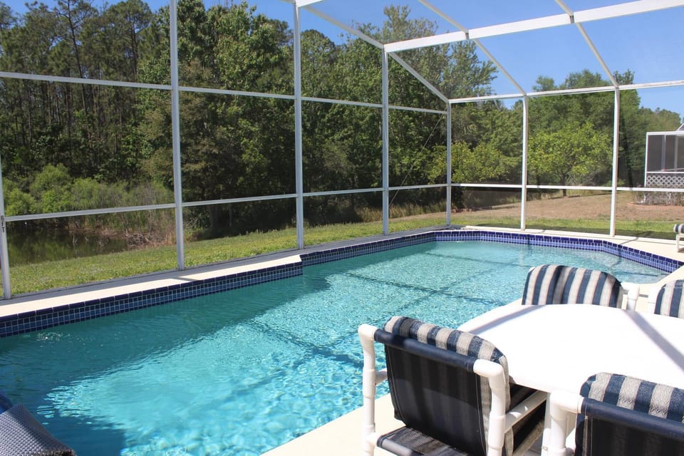 Swimming pool, Swimming pool