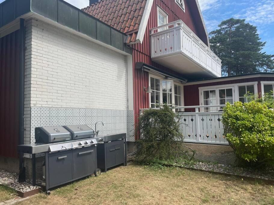 Patio, BBQ facilities, Garden, Balcony/Terrace