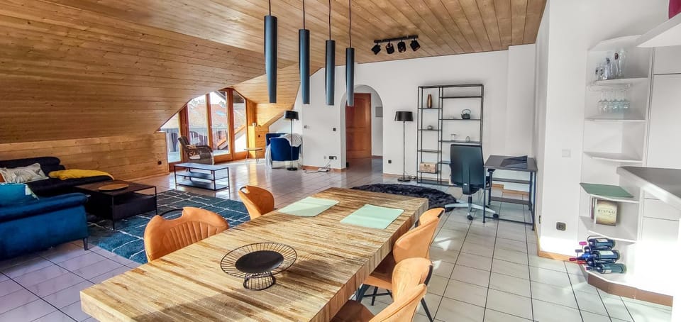 Living room, Dining area