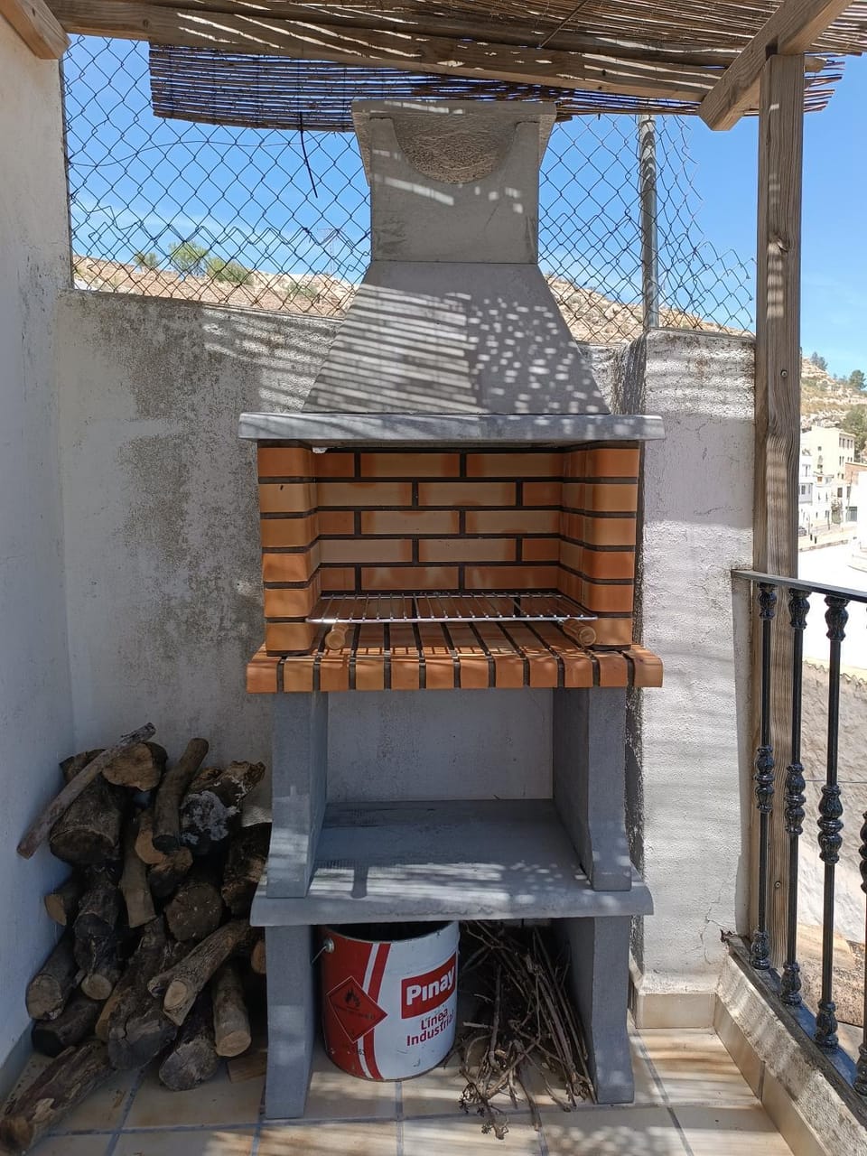 BBQ facilities, Balcony/Terrace