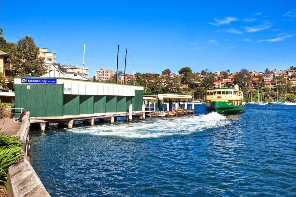 MOS17 - 1 bedroom w views-Mosman Apartment in Sydney