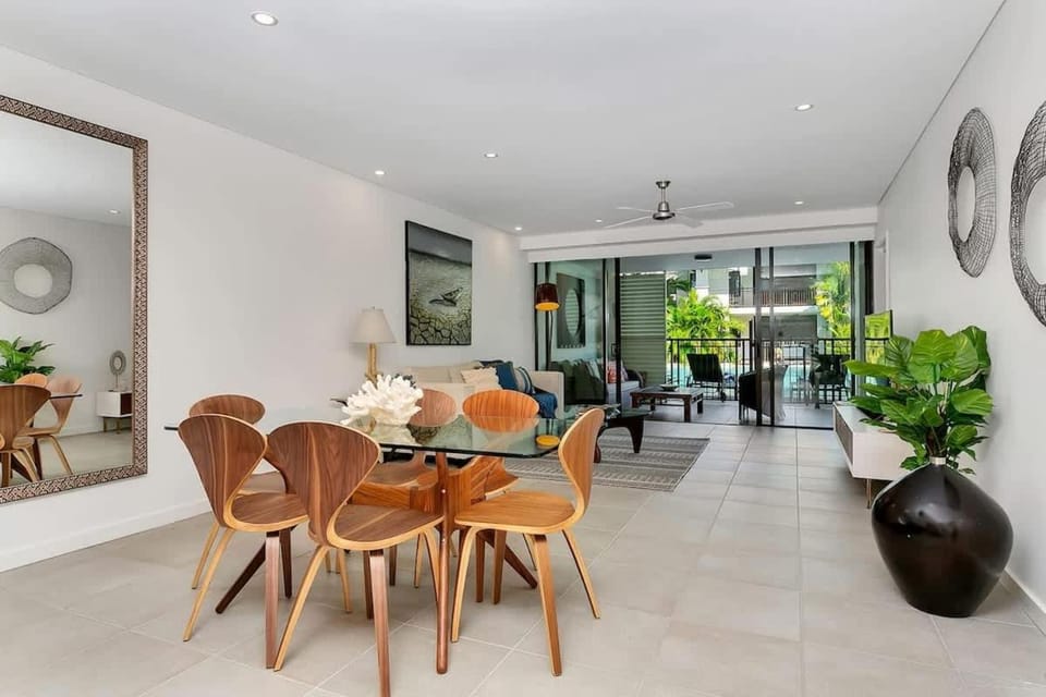 'Aqua Oasis' Swim-out Resort Sanctuary Apartment in Port Douglas