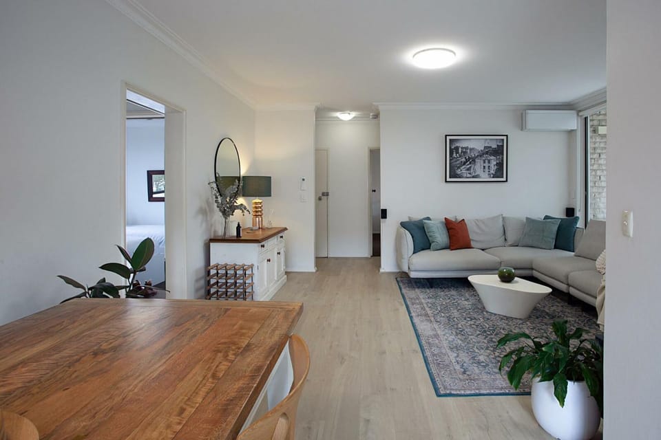 Surfers Paradise Bondi Beach House in Sydney