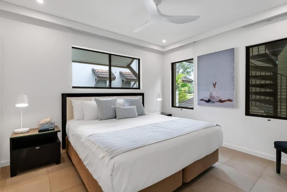 Rooftop Tranquility at Stunning Temple Resort Apartment in Port Douglas