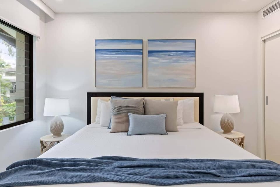 Rooftop Resort Oasis at Temple with Spa Apartment in Port Douglas