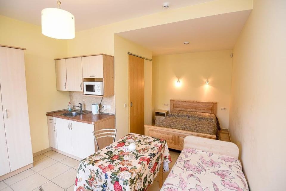 Property building, Photo of the whole room, Bedroom