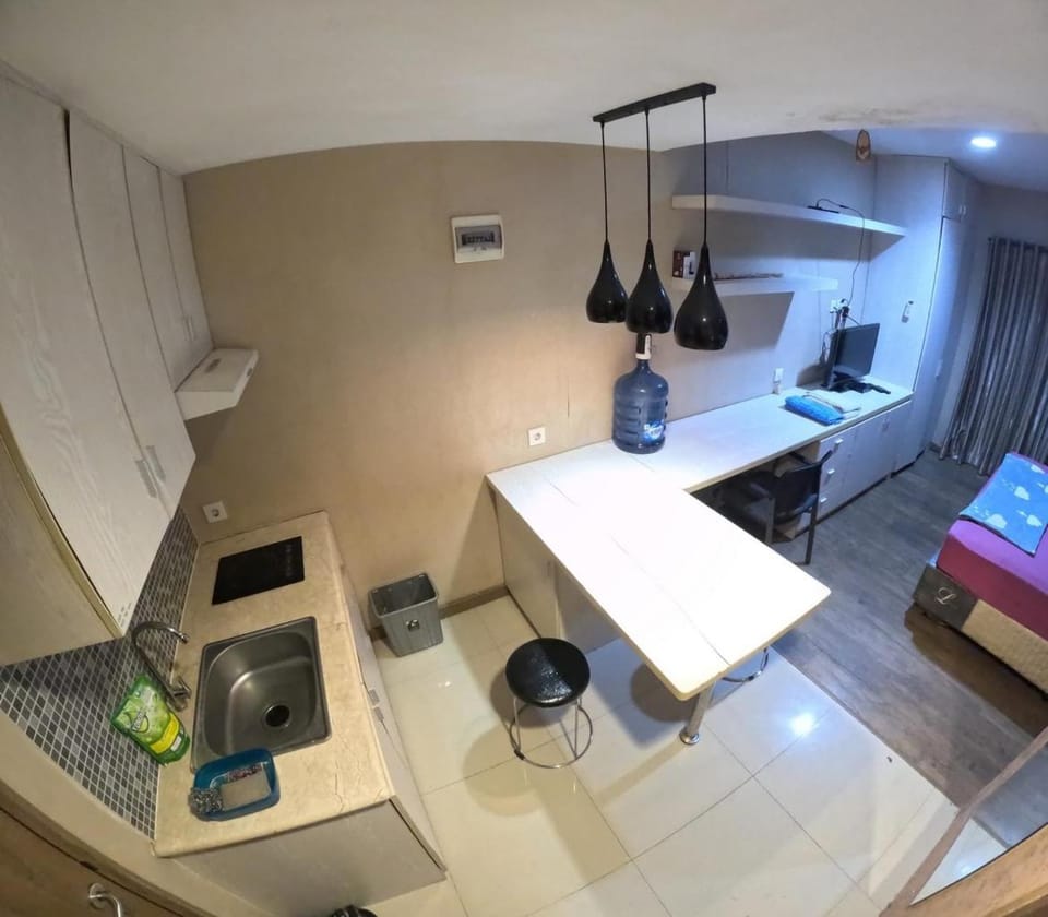 Kitchen or kitchenette, Seating area