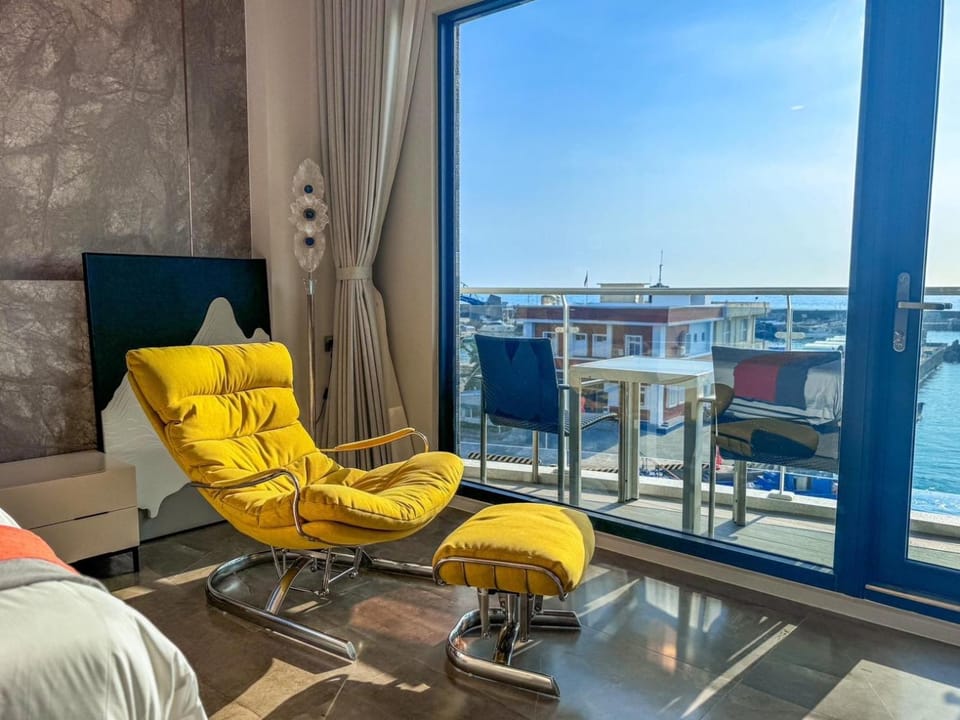 View (from property/room), Balcony/Terrace, Sea view