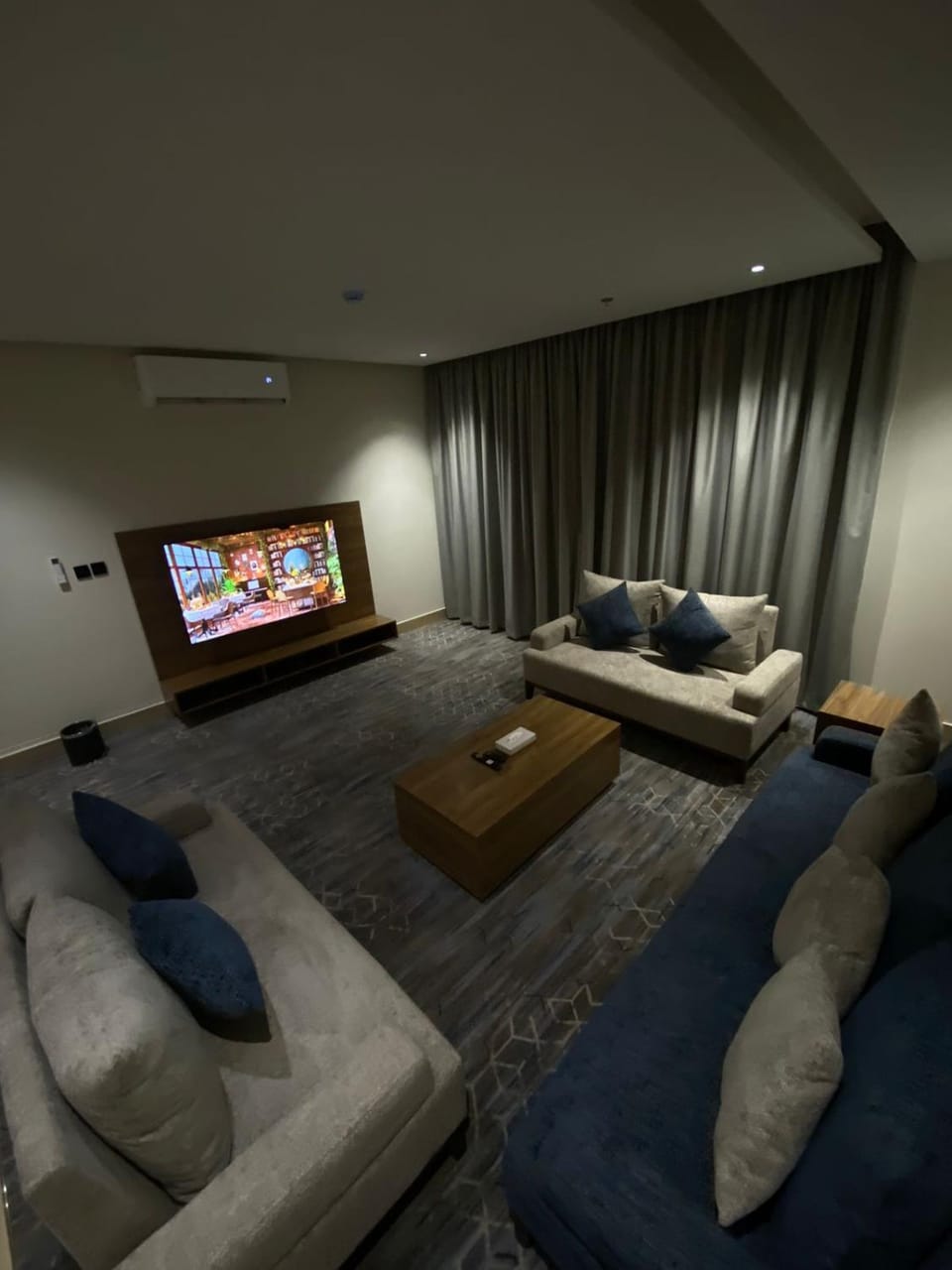 Communal lounge/ TV room, TV and multimedia, Living room, Photo of the whole room, Seating area, Evening entertainment