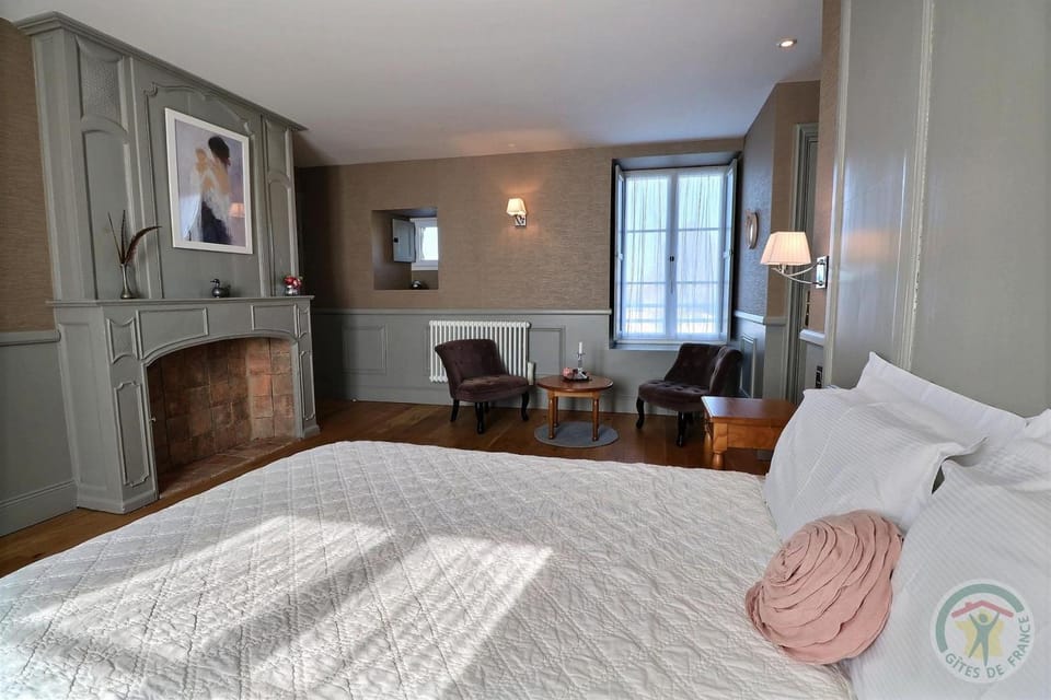 Gentilhommière de la Grande Toutenais Bed and Breakfast in St-Malo