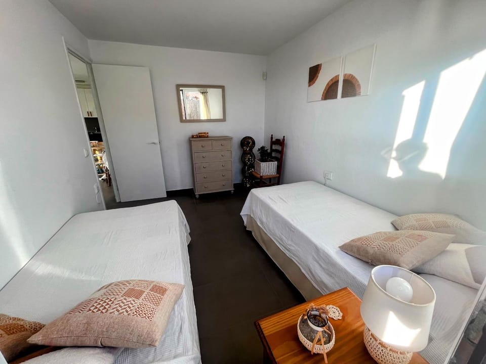 * villa idéale famille-plage, activités, commerces House in Balearic Islands