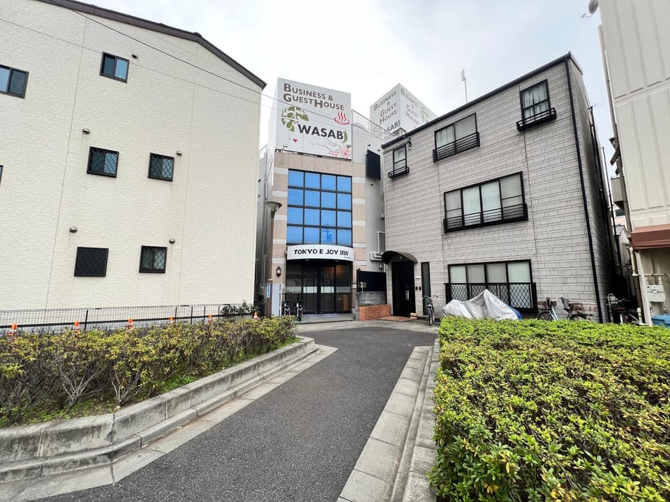 Property building, Quiet street view