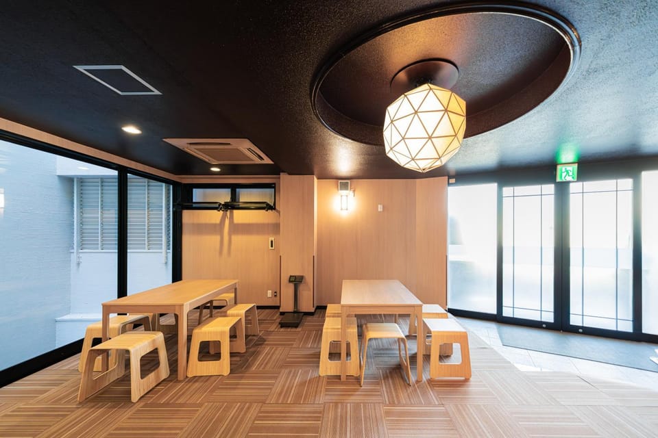 Seating area, Internal: Not applicable to any particular room