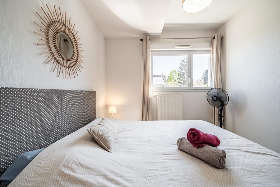Living room, Bedroom