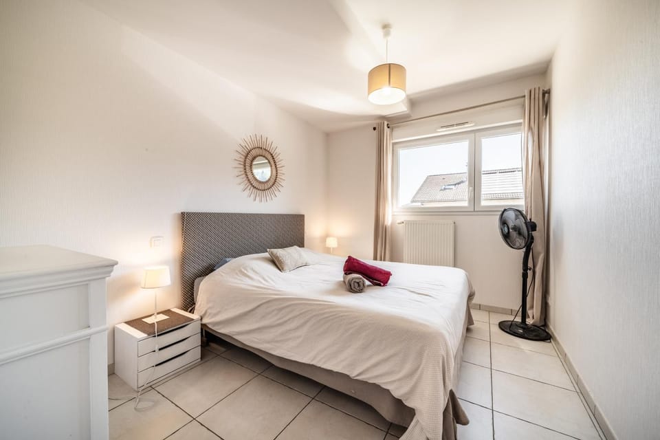 Living room, Bedroom
