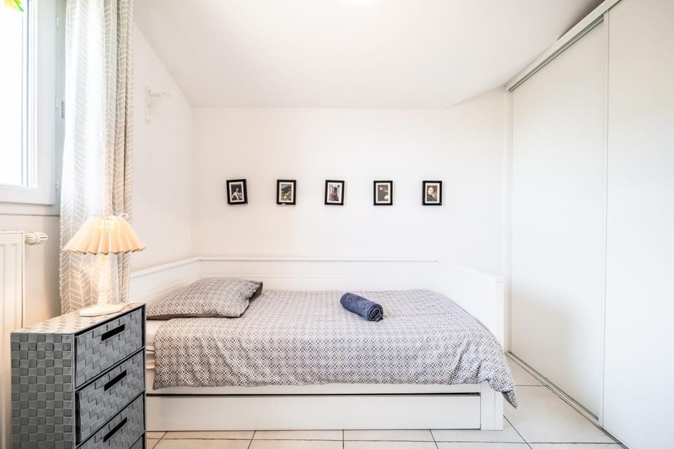 Living room, Bedroom
