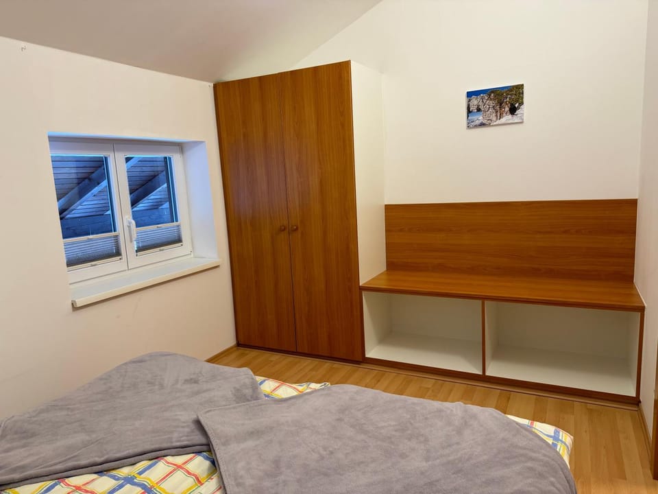 Bedroom, wardrobe