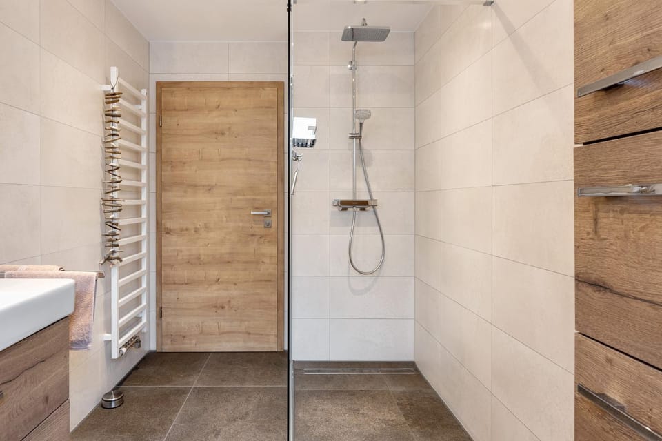 Bathroom, Living room