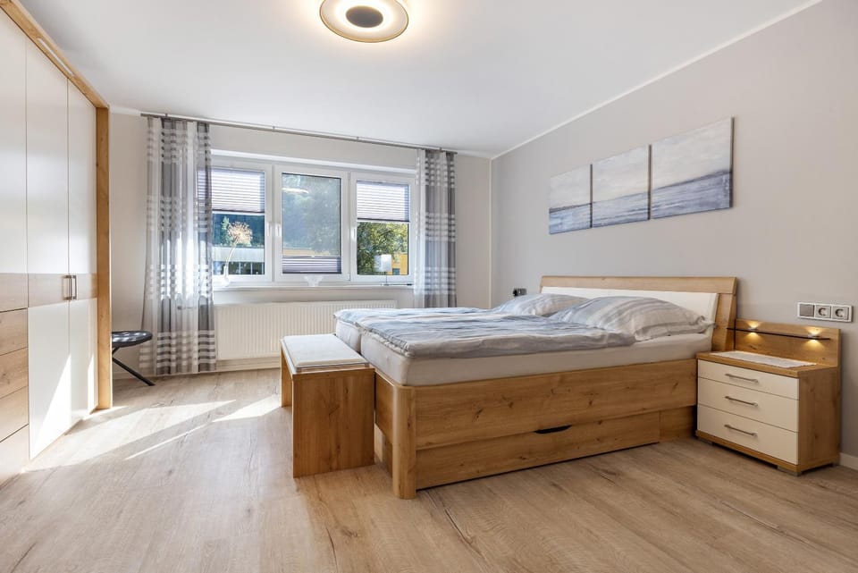 Living room, Bedroom