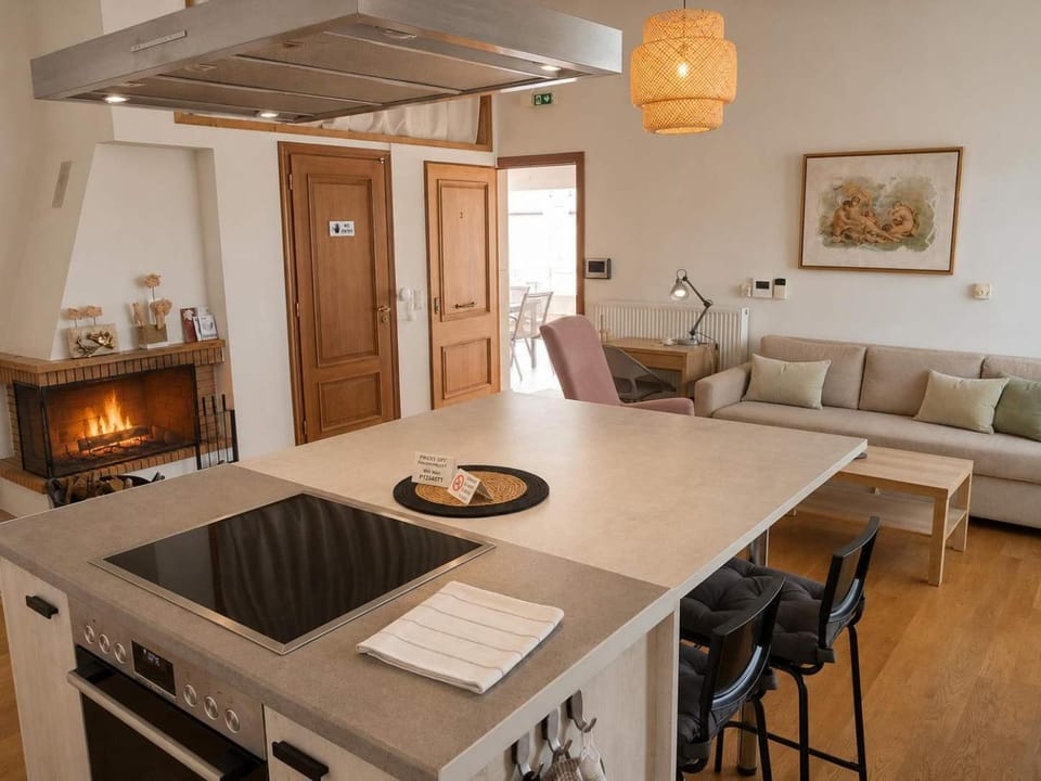Pavlos Loft - Garden Views & Terrace in Leontari Apartment in Decentralized Administration of Attica