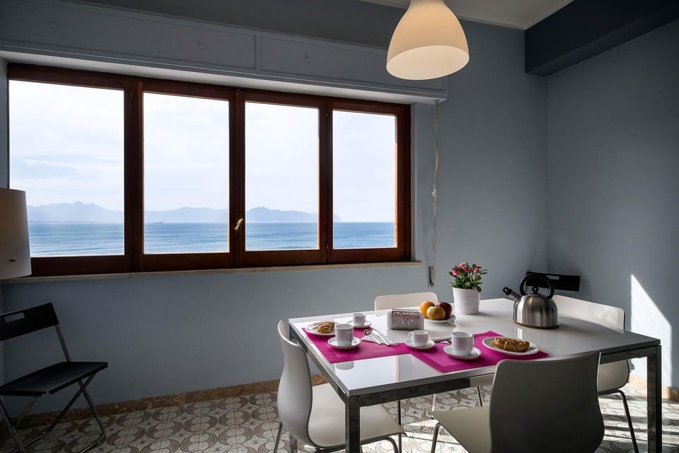 Dining area, Sea view