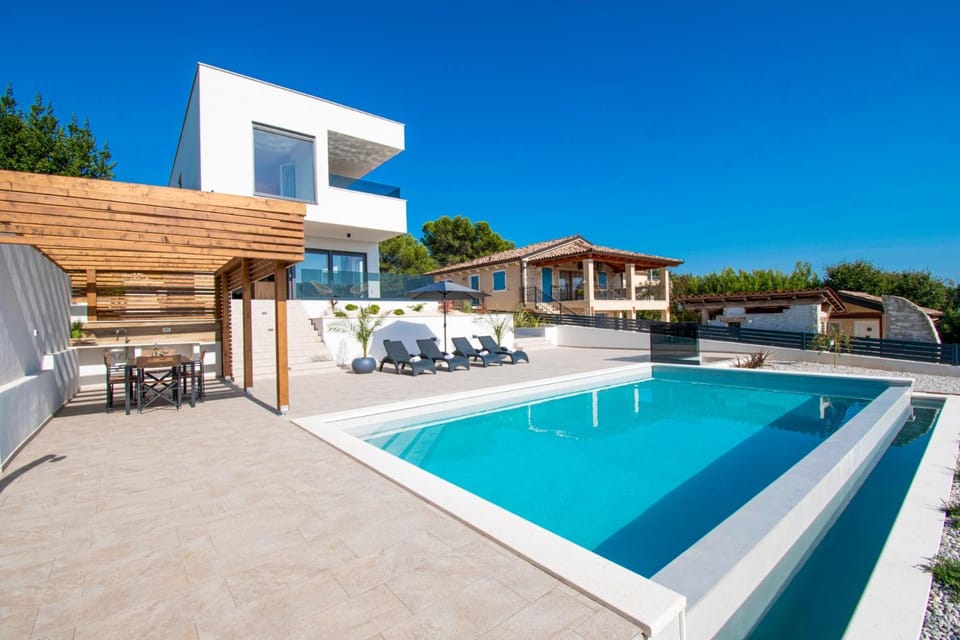 Villa Pergosa mit Meerblick in Medulin,Istrien - by Istrabook Villa in Medulin