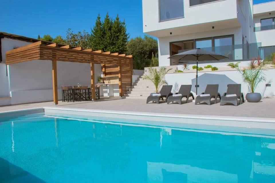 Villa Pergosa mit Meerblick in Medulin,Istrien - by Istrabook Villa in Medulin