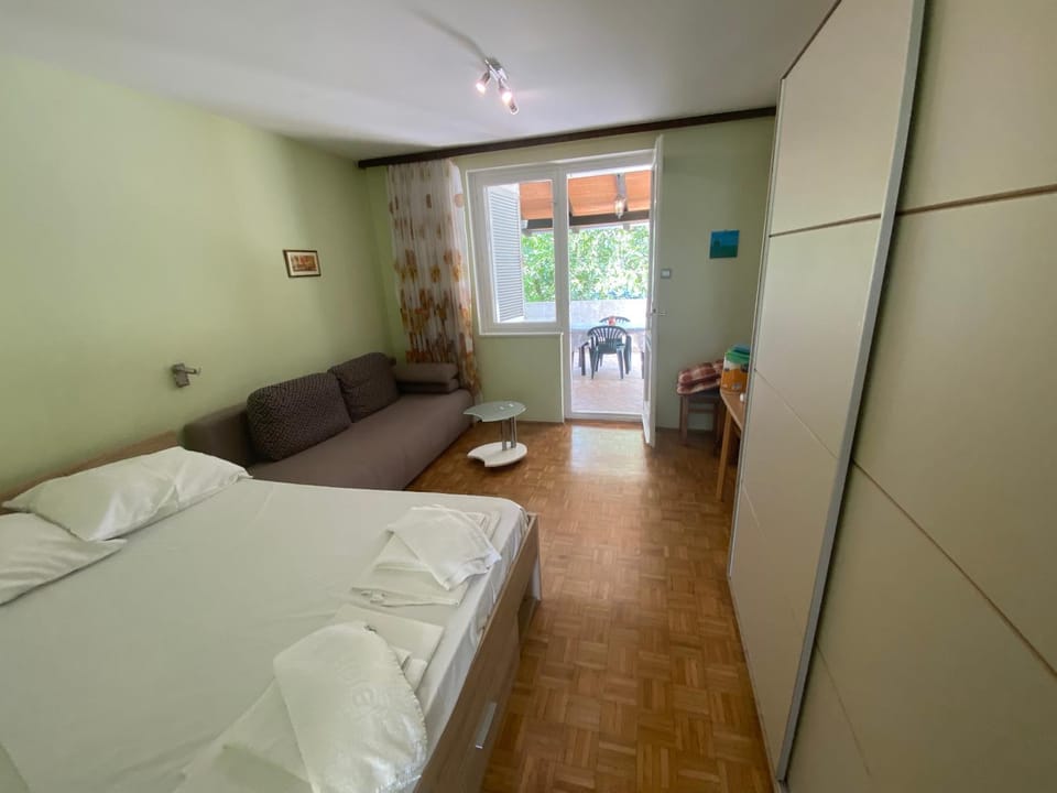 Porat 2 Apartment in Istria County