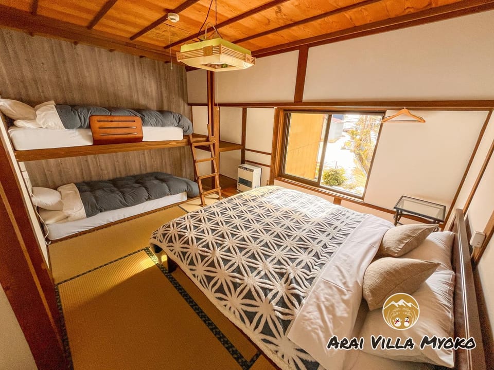 Bed, Bedroom, bunk bed, air conditioner