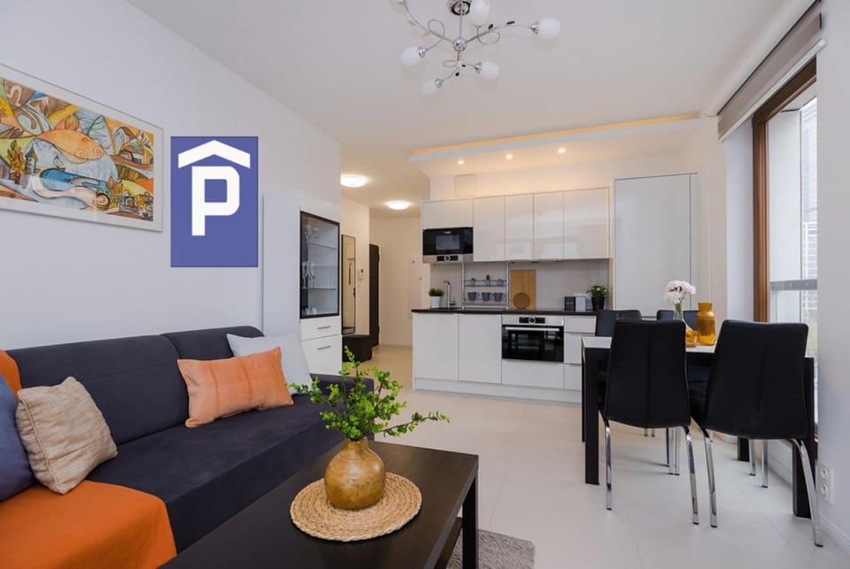 Living room, Seating area, Dining area, oven, kitchen