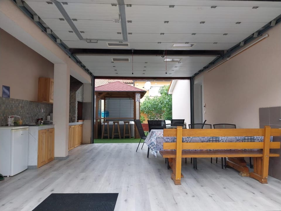 Balcony/Terrace, kitchen