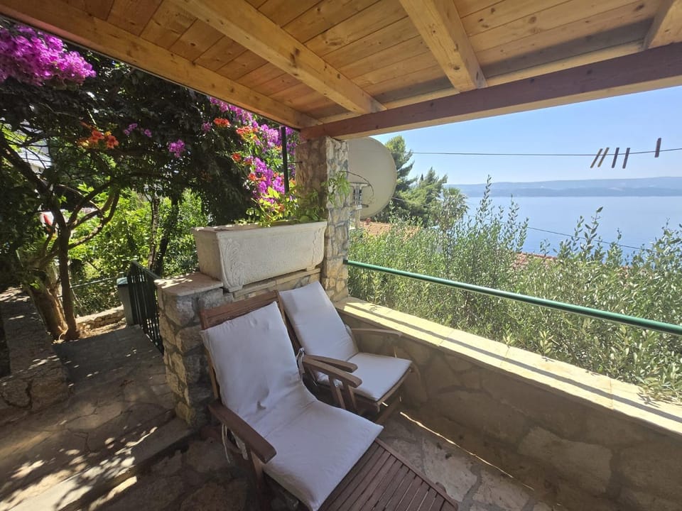 Cottage Holiday Home House in Split-Dalmatia County