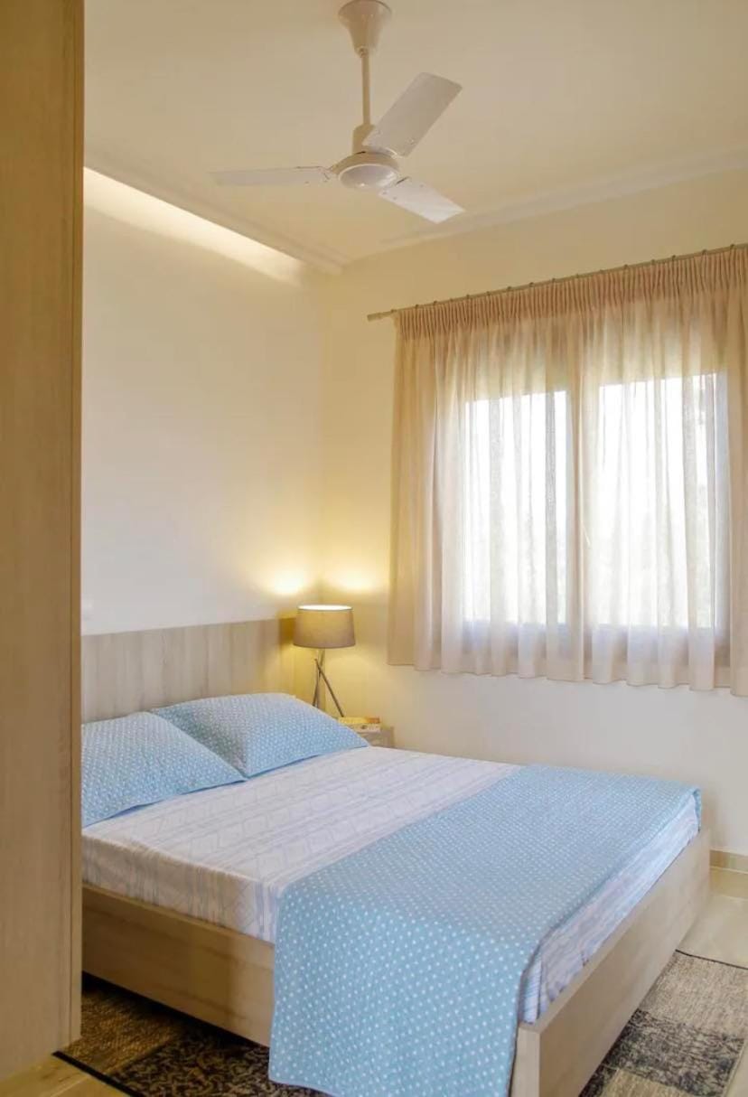 Bed, Bedroom, fireplace