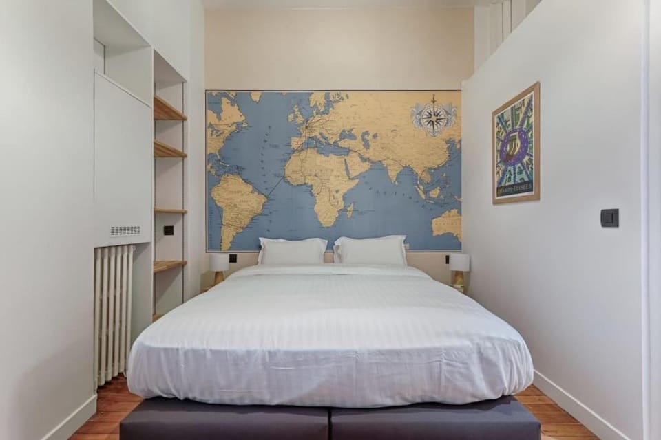 Cozy Duplex 6P - Arc de Triomphe Apartment in Paris