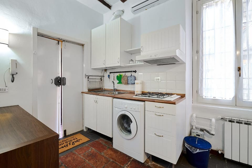 Xenia Apartments - Rustic and cozy apartment in Navigli Apartment in Milan