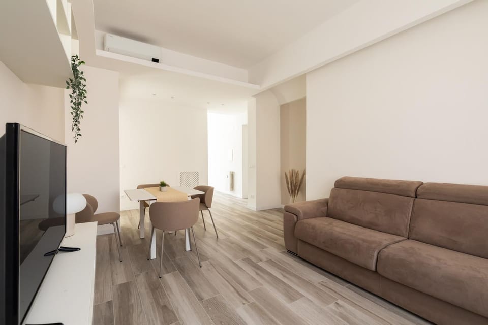 Day, Living room, Seating area, air conditioner