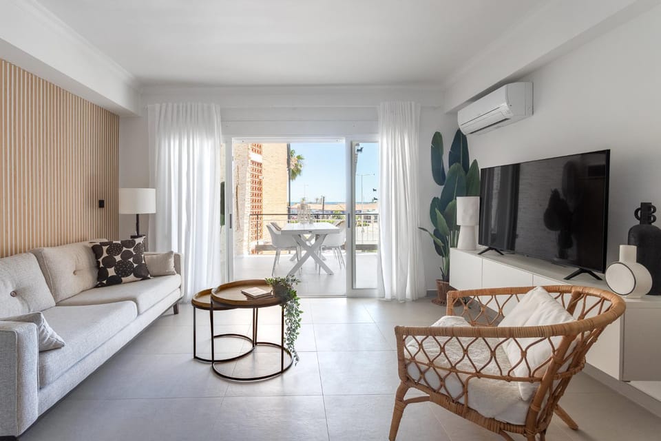 View (from property/room), Living room, Seating area
