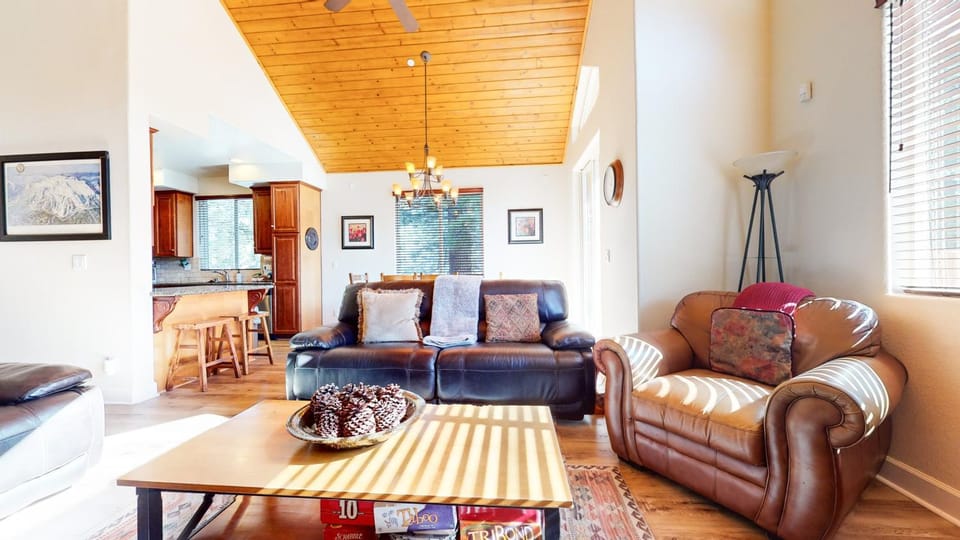 Mammoth Gateway Village #6 condo Apartment in Mammoth Lakes