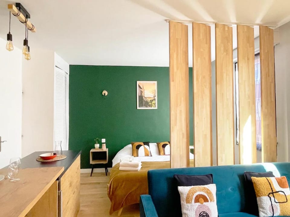 Bed, Living room, Dining area