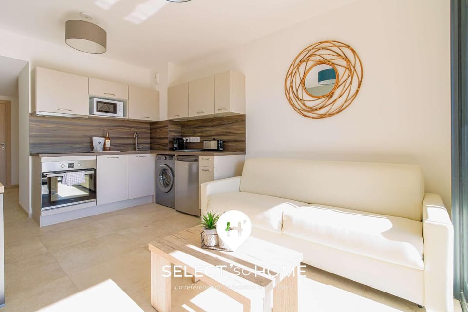 Kitchen or kitchenette, Living room, Dining area, dishwasher, oven, stove