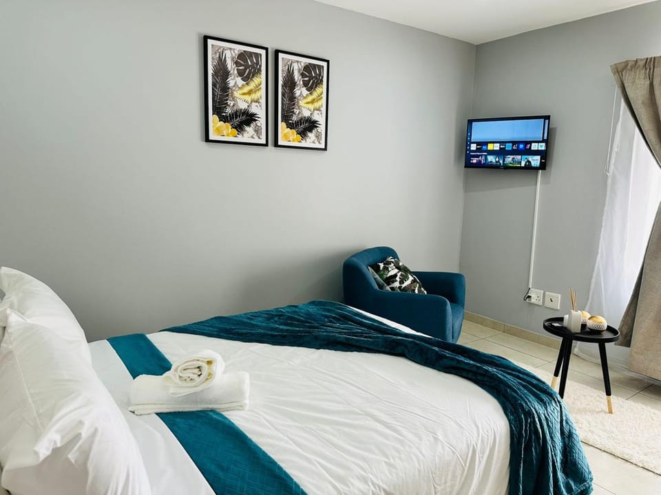 Royal Mansion Lodge Bed and Breakfast in Gauteng