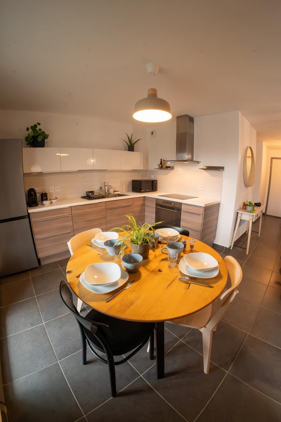 Dining area, minibar, pet friendly, stove